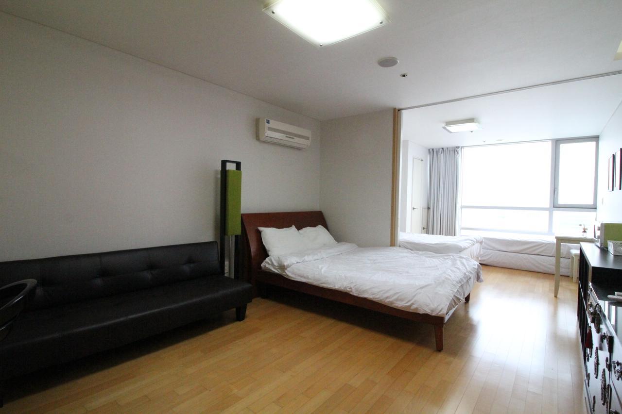 Gangnam Galaxy Lux Apt Gwacheon Bagian luar foto